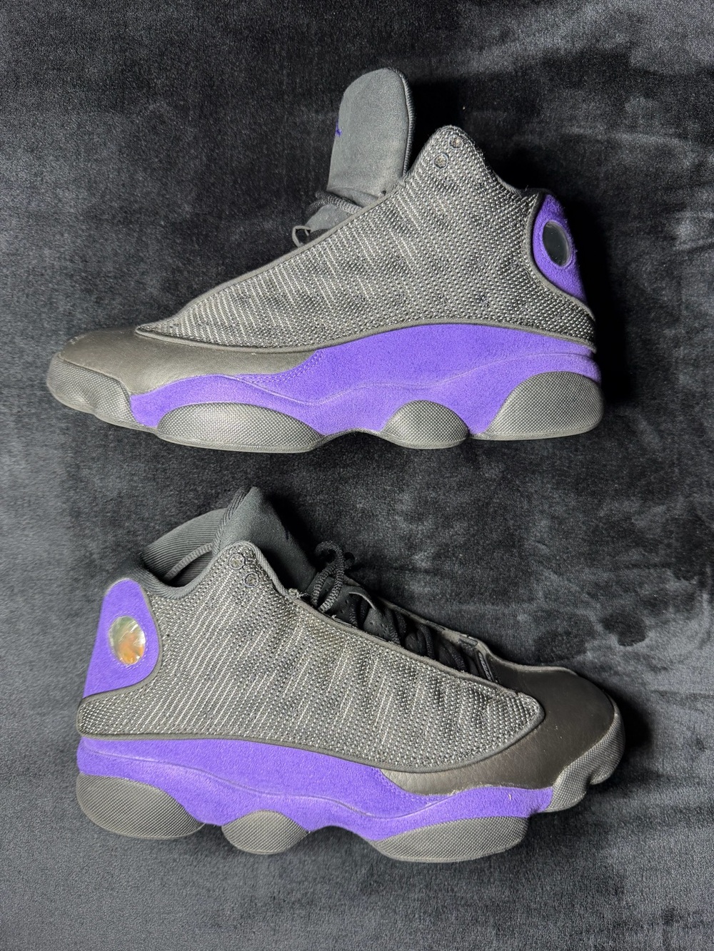 Size 9.5 men Jordan 13s